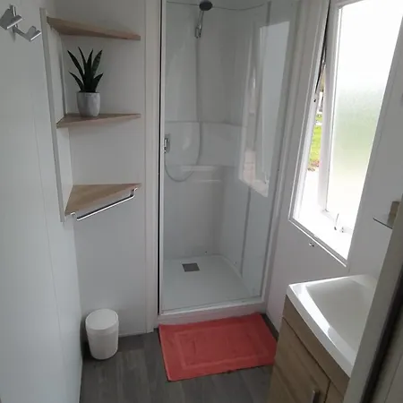 Mobil-home Vue Et Campagne *